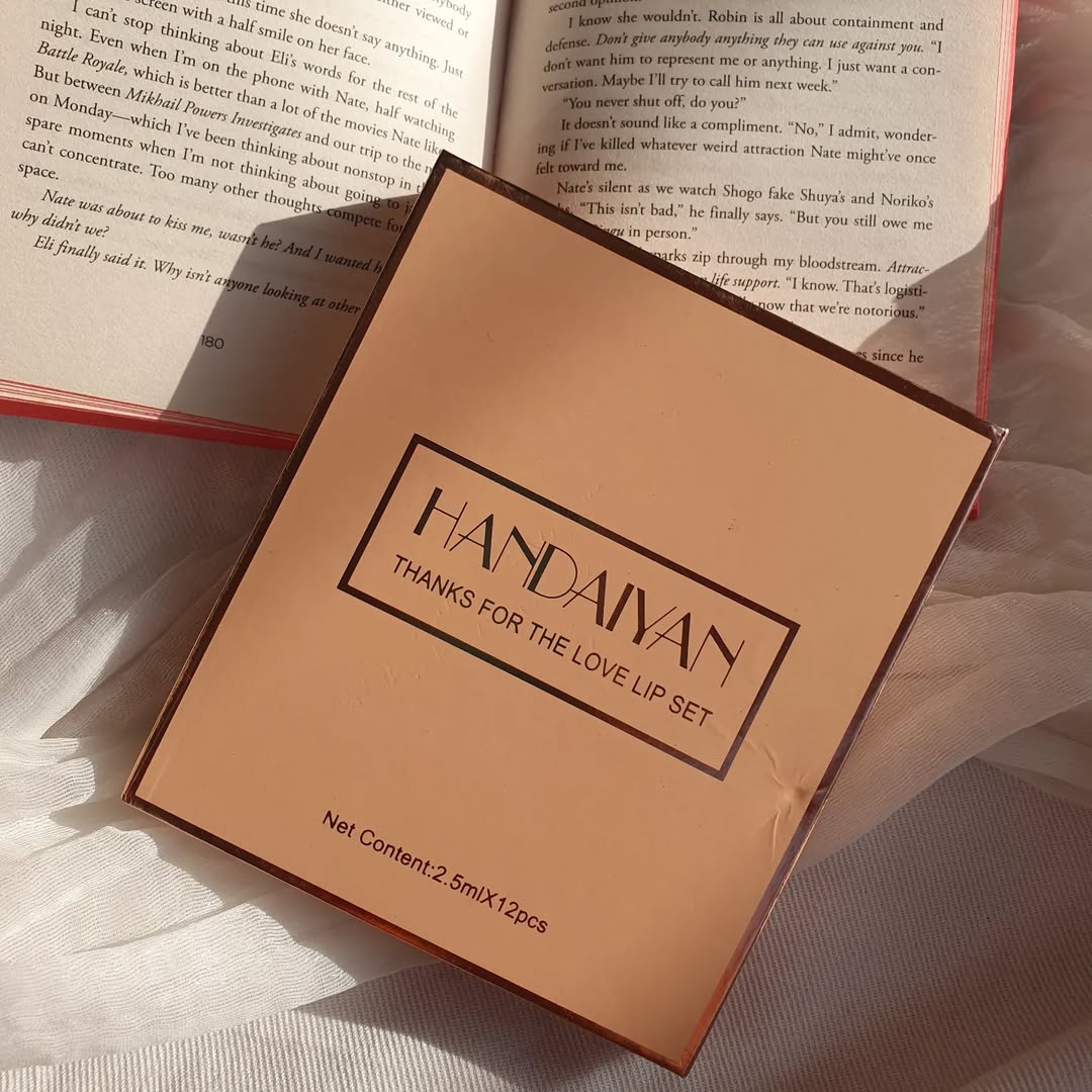 Handaiyan Matte Liquid Lipstick BUY 1 + 1 FREE BOX π